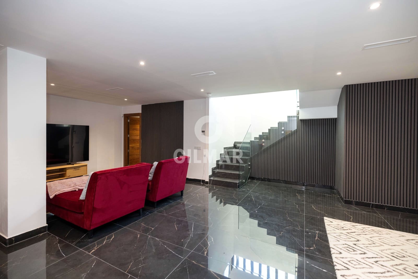 3 makuuhuone Huvila myytävänä paikassa Estepona mukana uima-altaan - 1 440 000 € (Ref: 9756738)