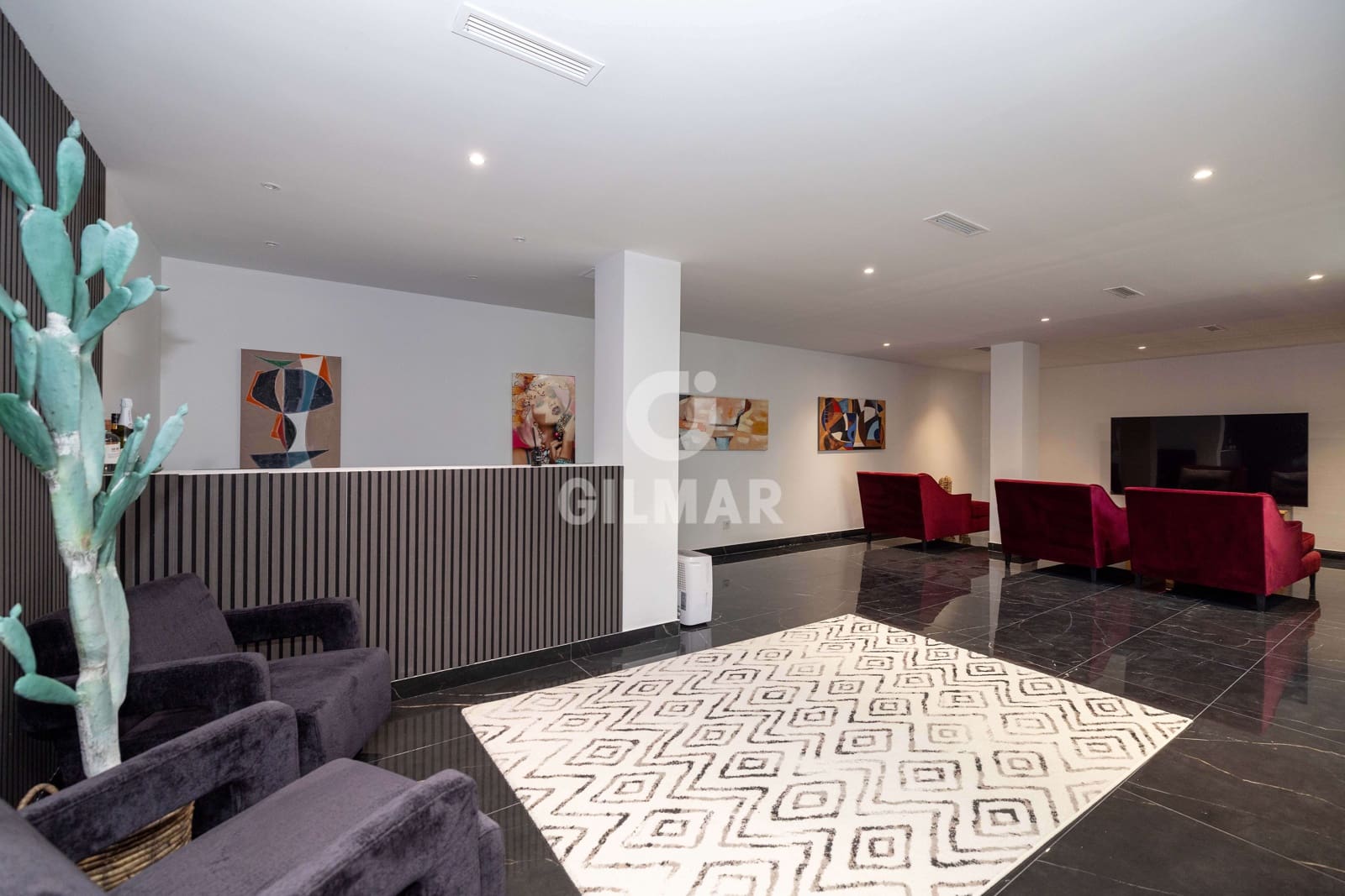 3 makuuhuone Huvila myytävänä paikassa Estepona mukana uima-altaan - 1 440 000 € (Ref: 9756738)