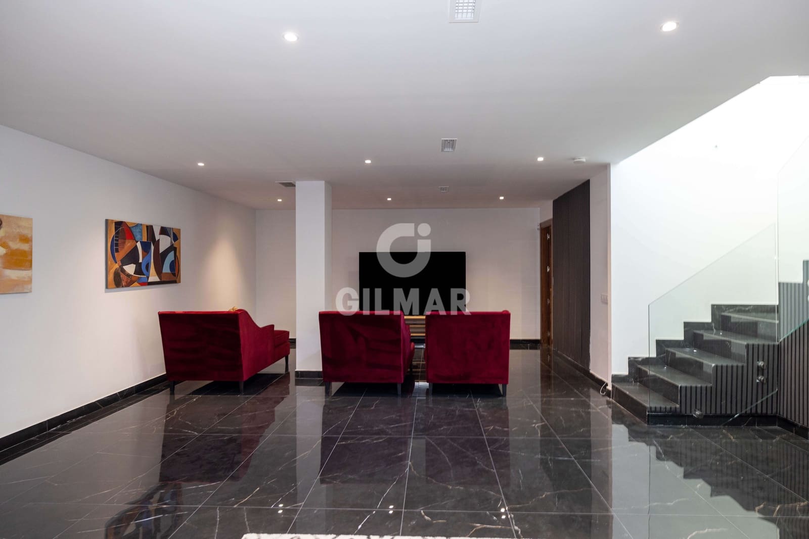 3 makuuhuone Huvila myytävänä paikassa Estepona mukana uima-altaan - 1 440 000 € (Ref: 9756738)