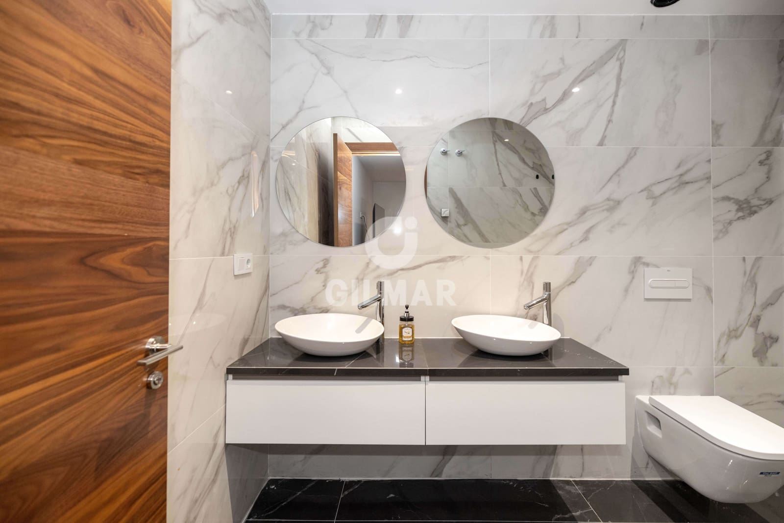 3 makuuhuone Huvila myytävänä paikassa Estepona mukana uima-altaan - 1 440 000 € (Ref: 9756738)