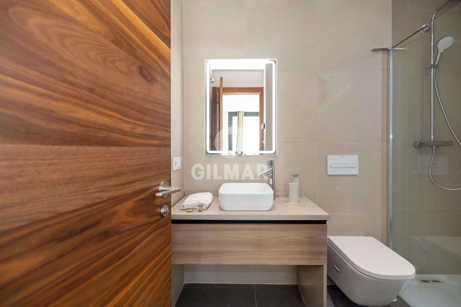 3 makuuhuone Huvila myytävänä paikassa Estepona mukana uima-altaan - 1 440 000 € (Ref: 9756738)