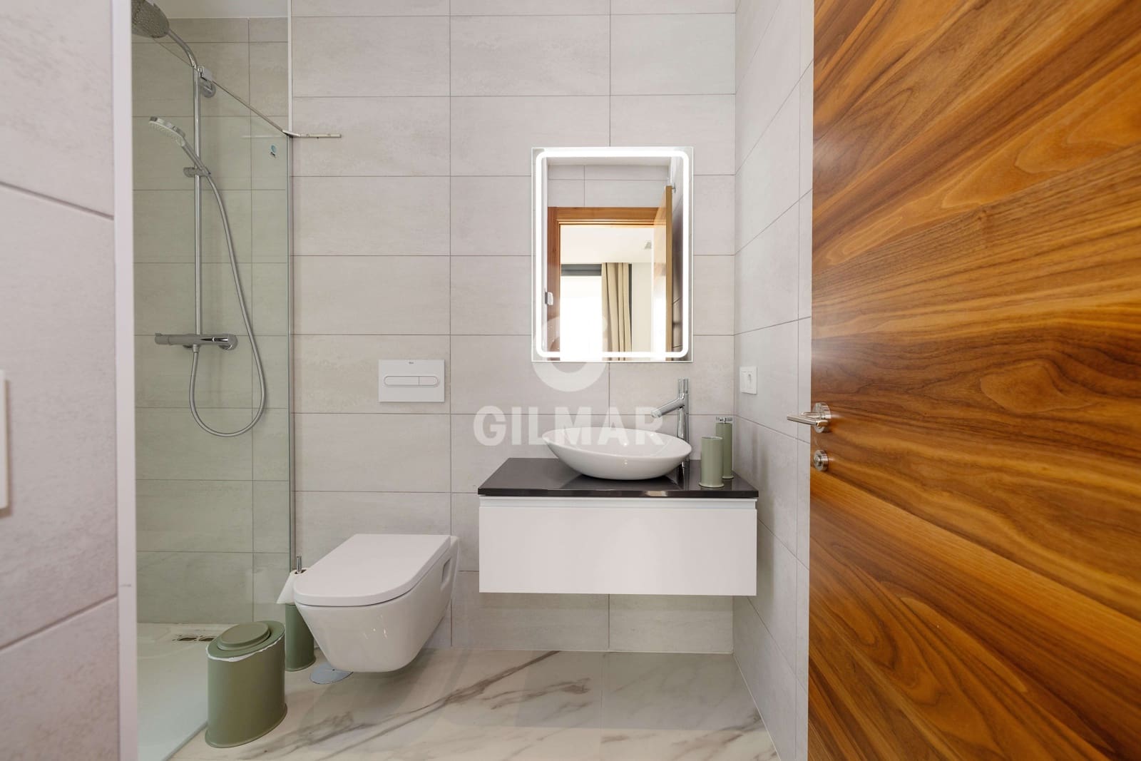 3 makuuhuone Huvila myytävänä paikassa Estepona mukana uima-altaan - 1 440 000 € (Ref: 9756738)