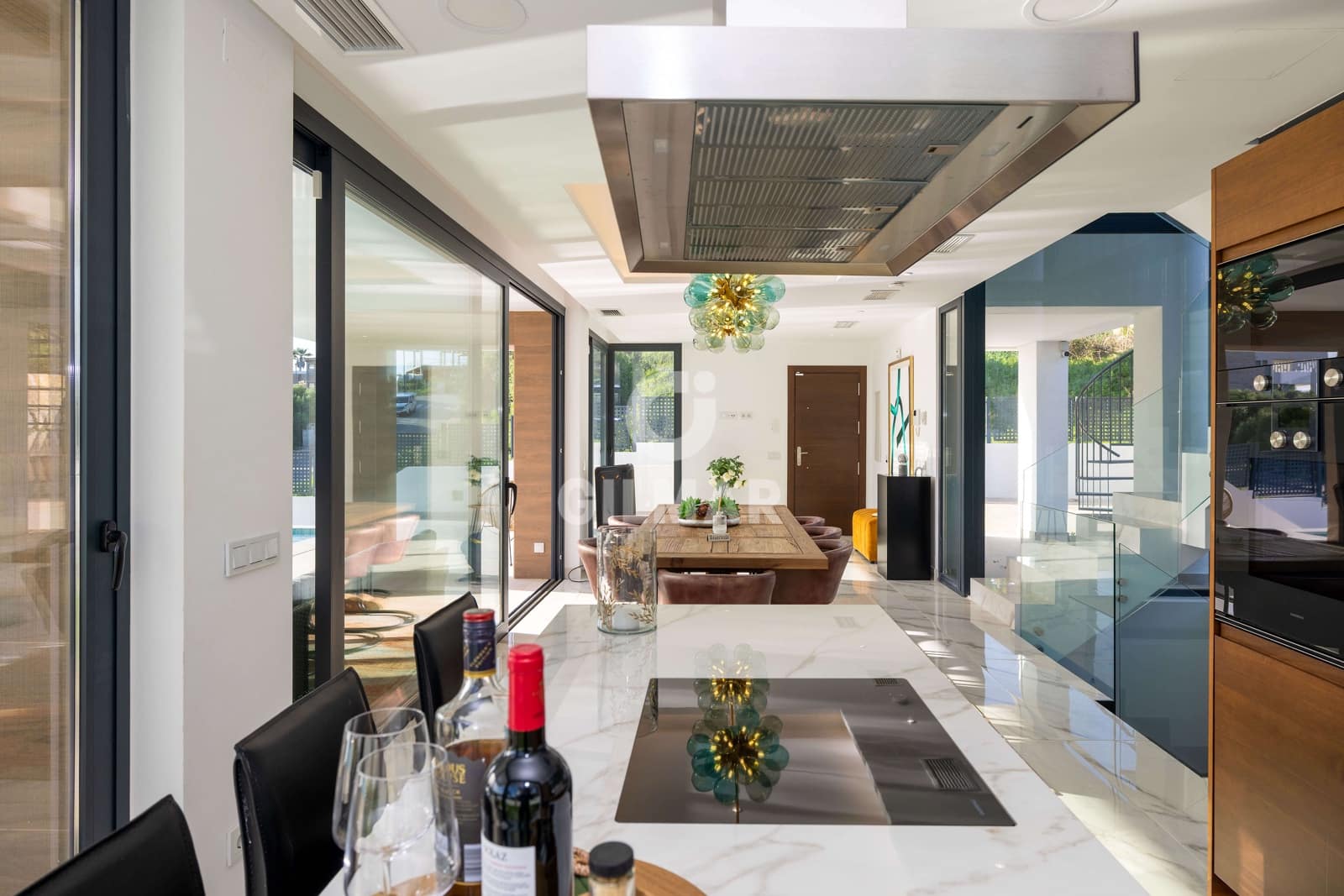 3 makuuhuone Huvila myytävänä paikassa Estepona mukana uima-altaan - 1 440 000 € (Ref: 9756738)