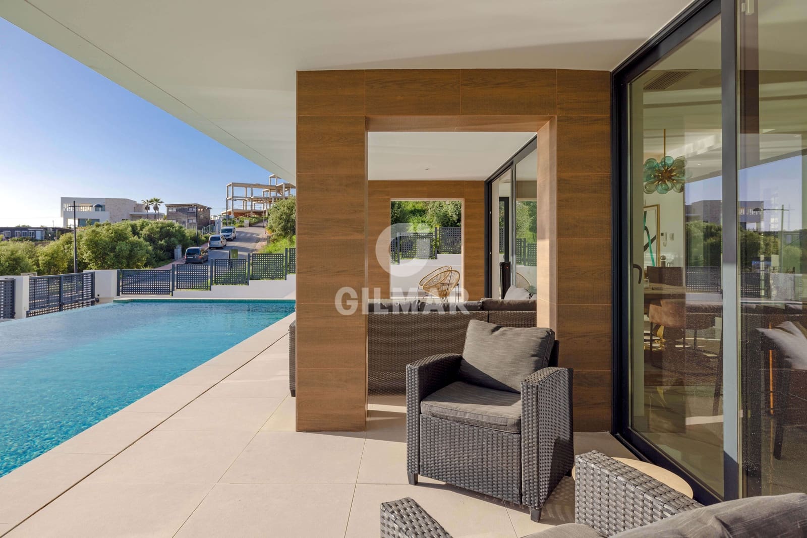 3 makuuhuone Huvila myytävänä paikassa Estepona mukana uima-altaan - 1 440 000 € (Ref: 9756738)