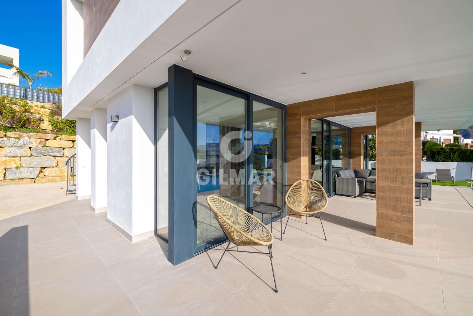 3 makuuhuone Huvila myytävänä paikassa Estepona mukana uima-altaan - 1 440 000 € (Ref: 9756738)