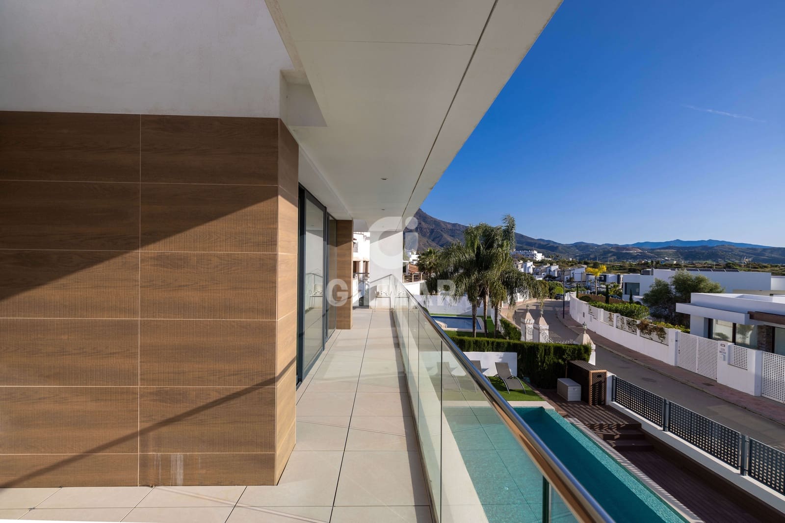 3 makuuhuone Huvila myytävänä paikassa Estepona mukana uima-altaan - 1 440 000 € (Ref: 9756738)