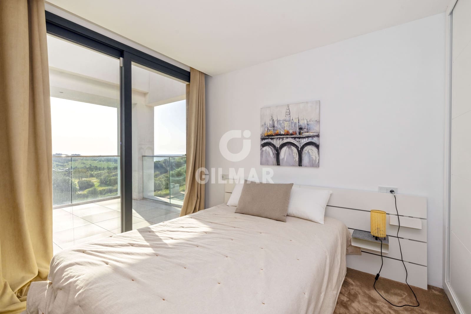 3 makuuhuone Huvila myytävänä paikassa Estepona mukana uima-altaan - 1 440 000 € (Ref: 9756738)