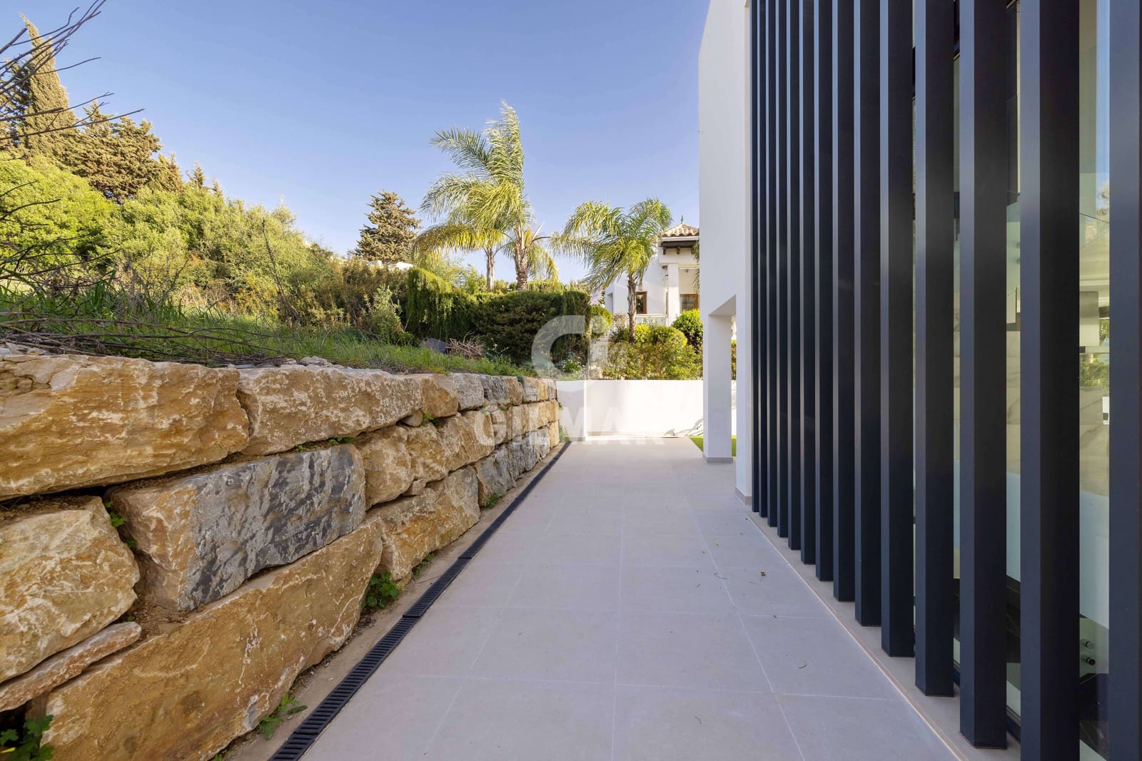 3 makuuhuone Huvila myytävänä paikassa Estepona mukana uima-altaan - 1 440 000 € (Ref: 9756738)