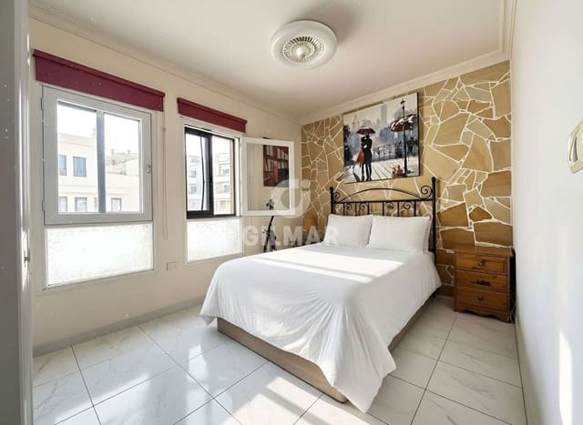 1 slaapkamer Flat te koop in Los Cristianos, Arona met zwembad - € 231.000 (Ref: 9761518)