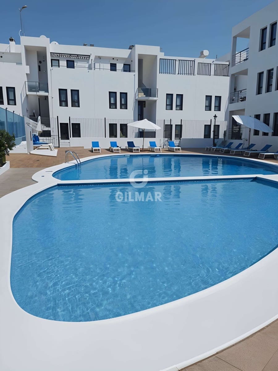 1 slaapkamer Flat te koop in Los Cristianos met zwembad - € 231.000 (Ref: 9761518)