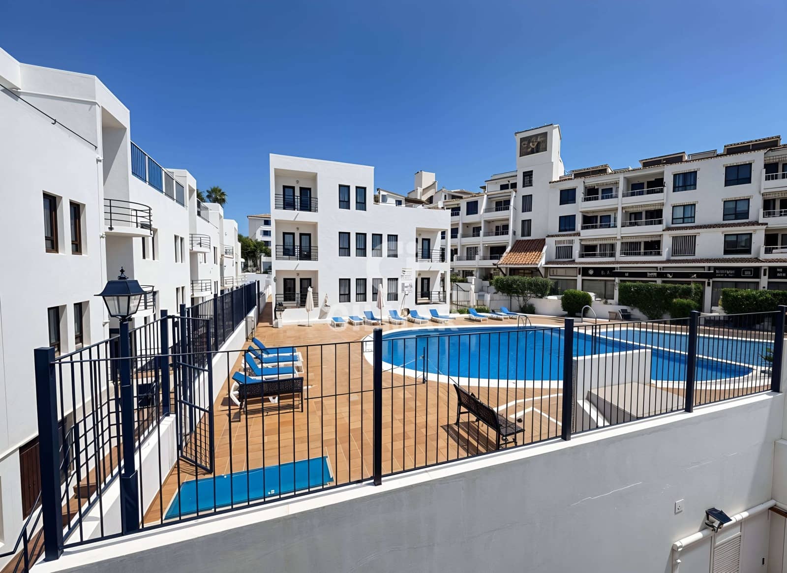 1 slaapkamer Flat te koop in Los Cristianos met zwembad - € 231.000 (Ref: 9761518)