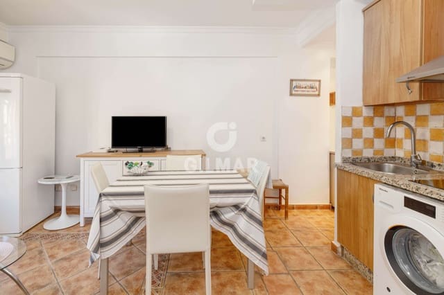 2 sovrum Lägenhet till salu i Marbella Centro, Marbella - 430 000 € (Ref: 9762401)