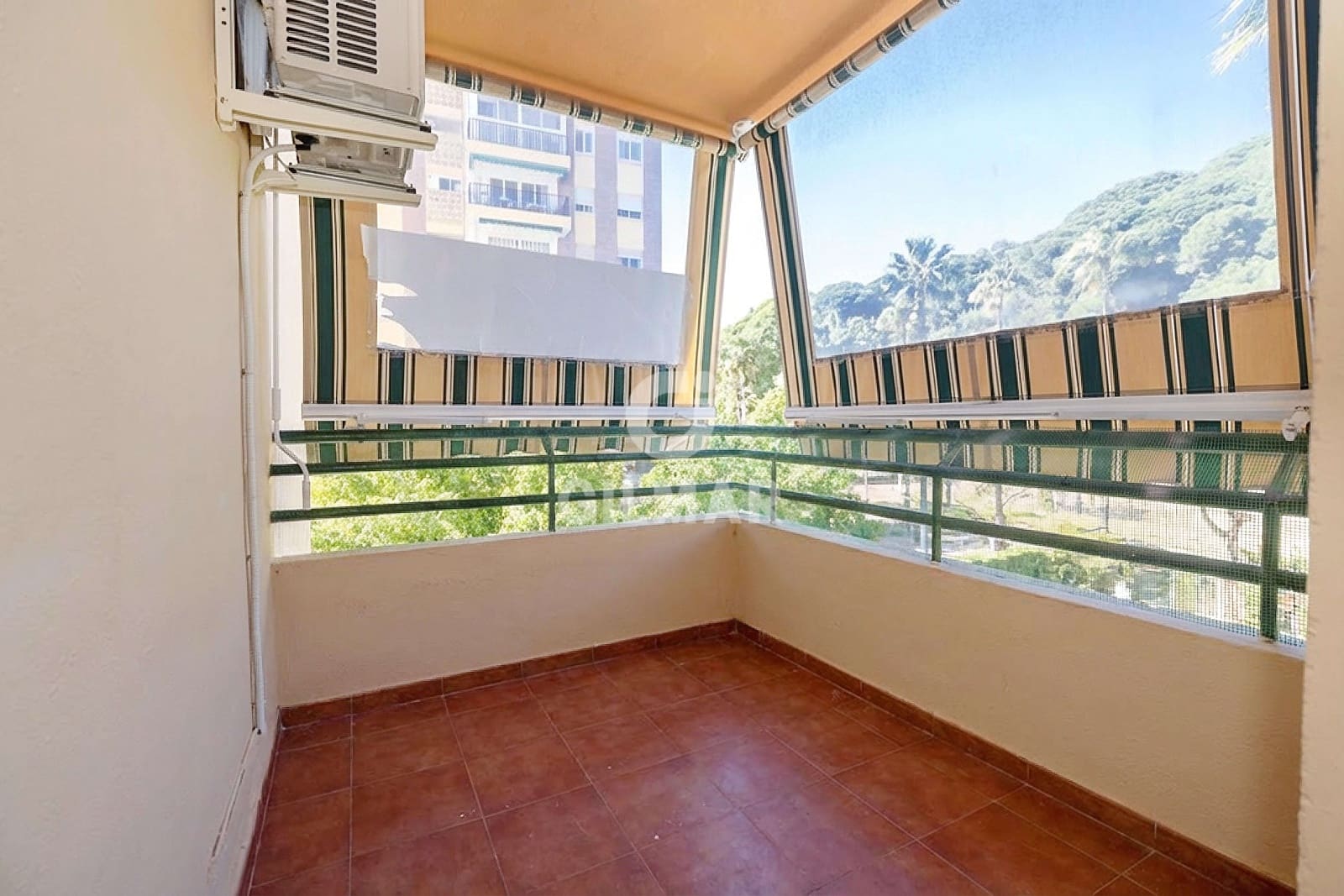 4 slaapkamer Flat te koop in Marbella met garage - € 540.000 (Ref: 9762482)