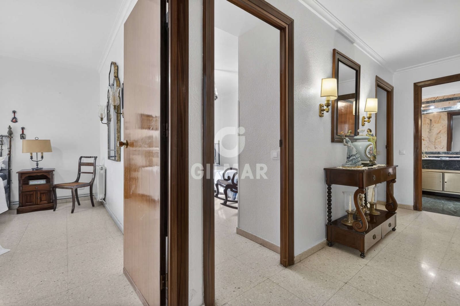 3 bedroom Flat for sale in Seville city with garage - € 950,000 (Ref: 9771007)