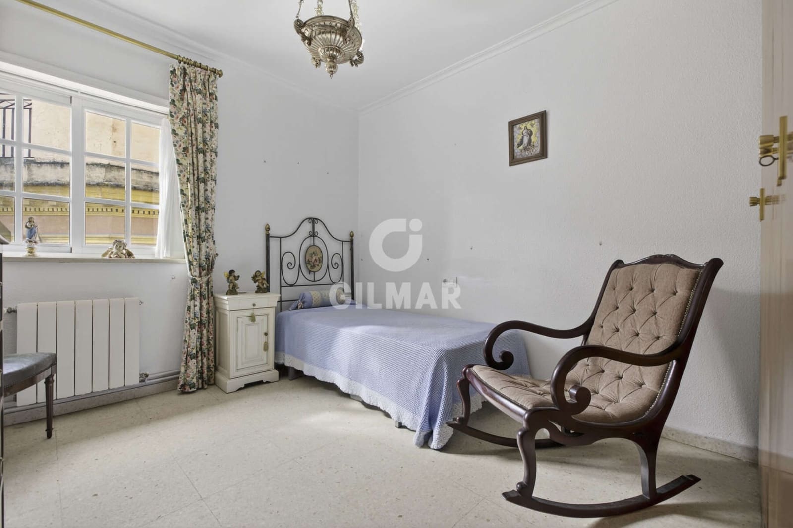 3 bedroom Flat for sale in Seville city with garage - € 950,000 (Ref: 9771007)