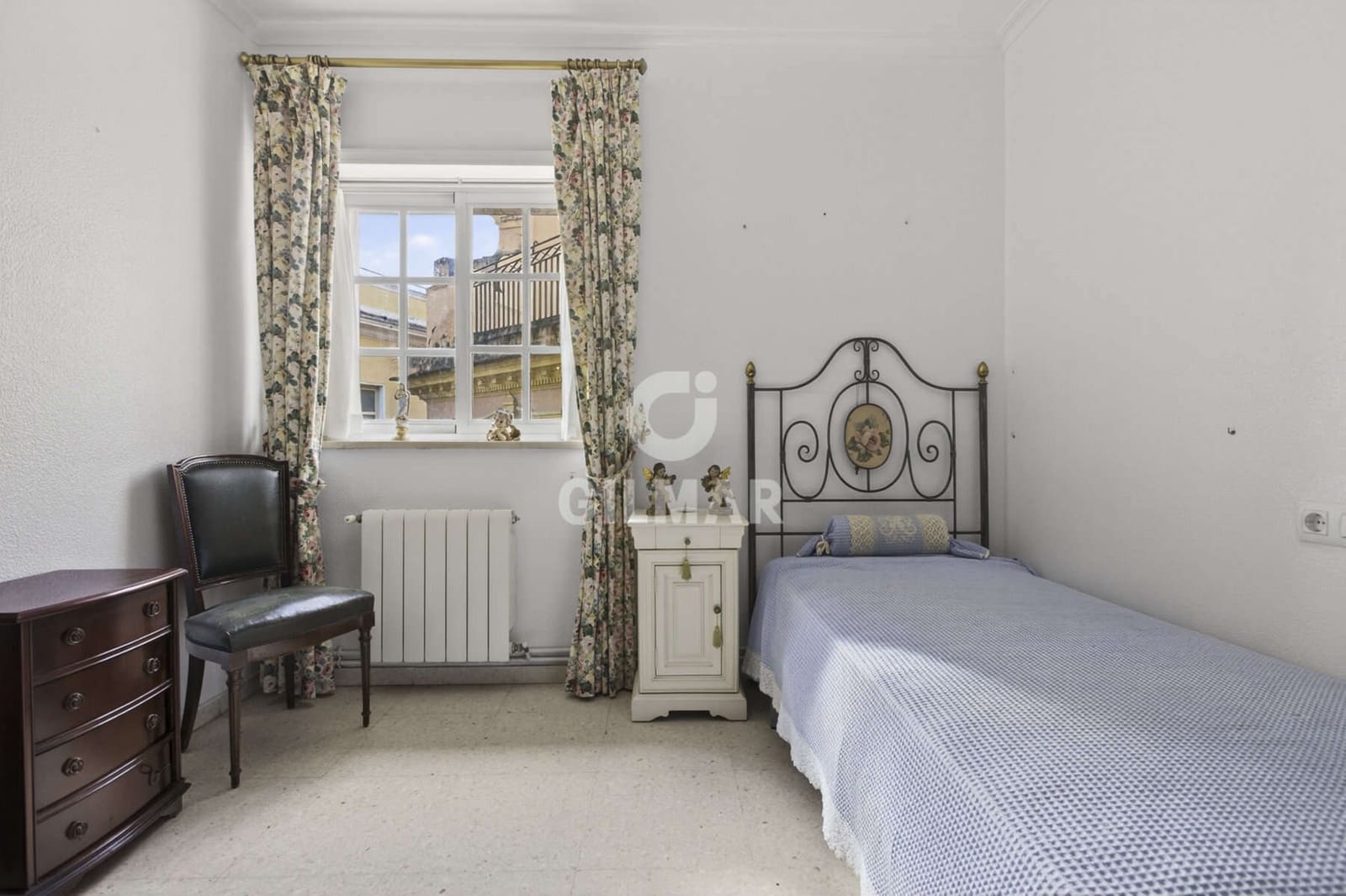 3 bedroom Flat for sale in Seville city with garage - € 950,000 (Ref: 9771007)