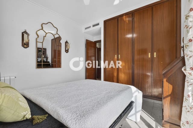 3 slaapkamer Penthouse te koop in San Bartolomé, Sevilla stad met garage - € 893.000 (Ref: 9771007)