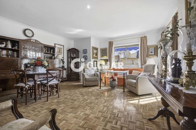 3 slaapkamer Penthouse te koop in San Bartolomé, Sevilla stad met garage - € 893.000 (Ref: 9771007)