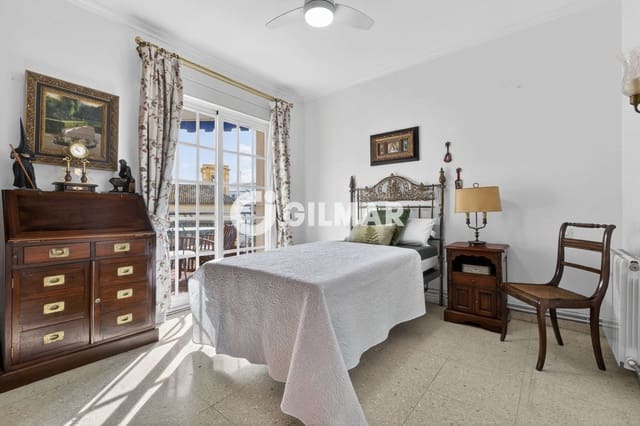 3 slaapkamer Penthouse te koop in San Bartolomé, Sevilla stad met garage - € 893.000 (Ref: 9771007)