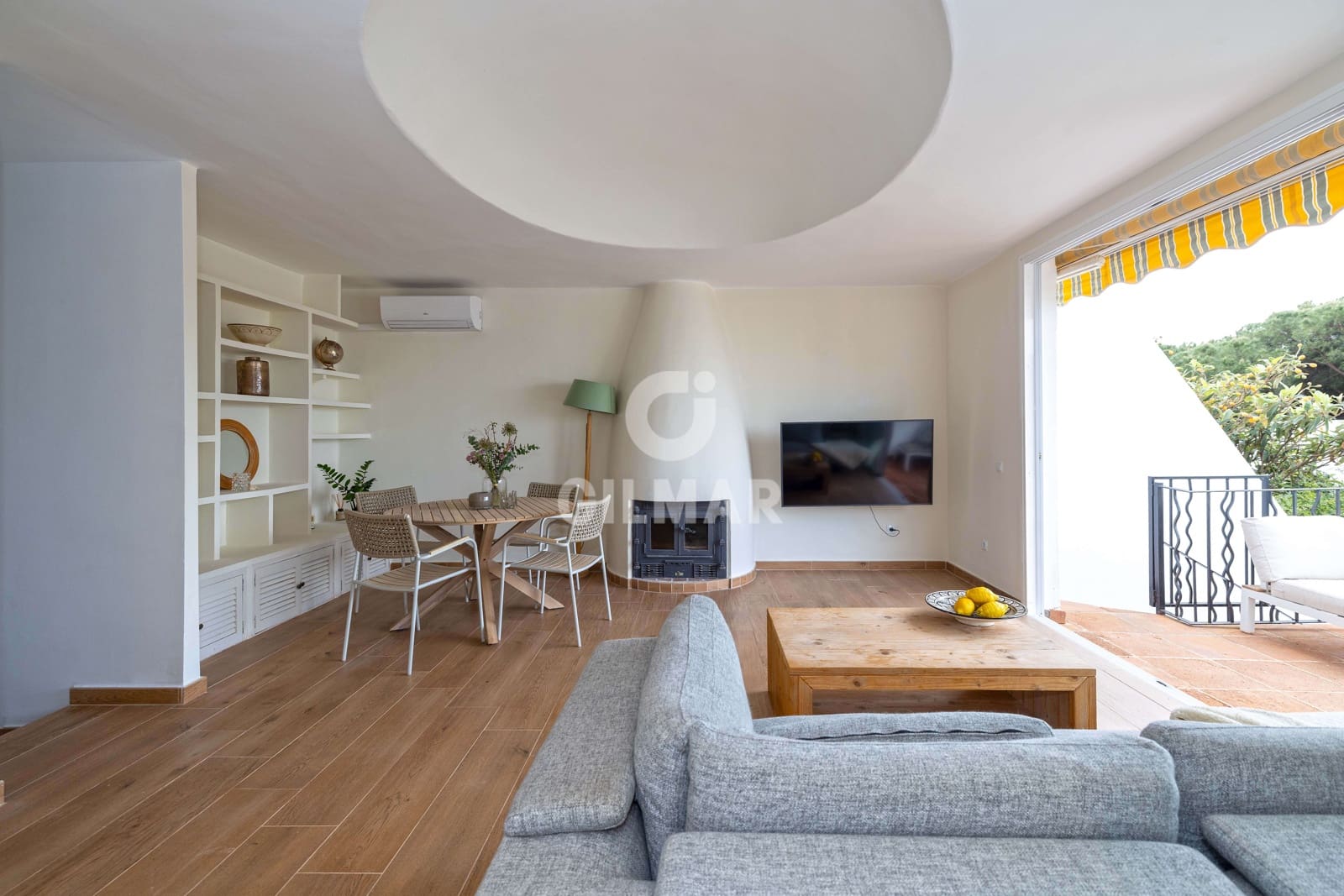 4 soverom Rekkehus til salgs i Cabopino med svømmebasseng garasje - € 549 000 (Ref: 9772460)