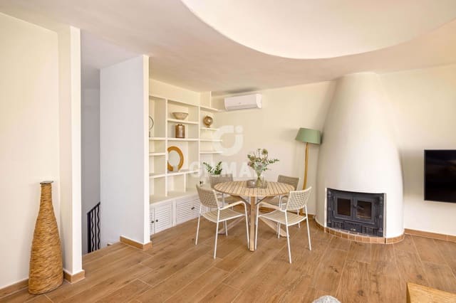 4 soverom Rekkehus til salgs i Cabopino, Marbella med svømmebasseng garasje - € 549 000 (Ref: 9772460)