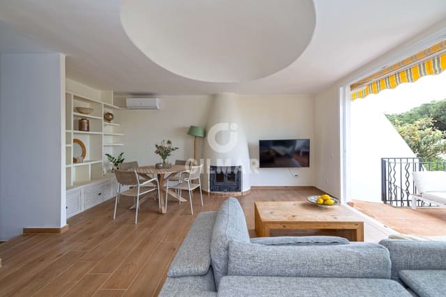 4 soverom Rekkehus til salgs i Cabopino, Marbella med svømmebasseng garasje - € 549 000 (Ref: 9772460)