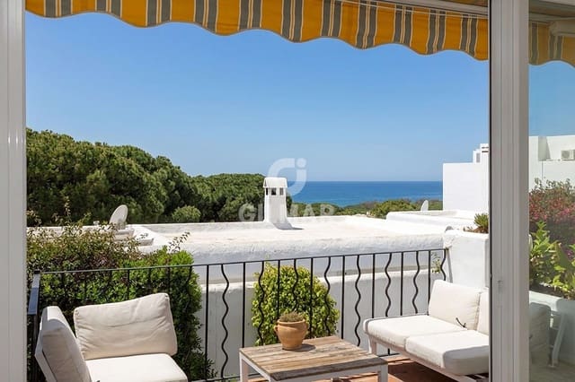 4 soverom Rekkehus til salgs i Cabopino, Marbella med svømmebasseng garasje - € 549 000 (Ref: 9772460)