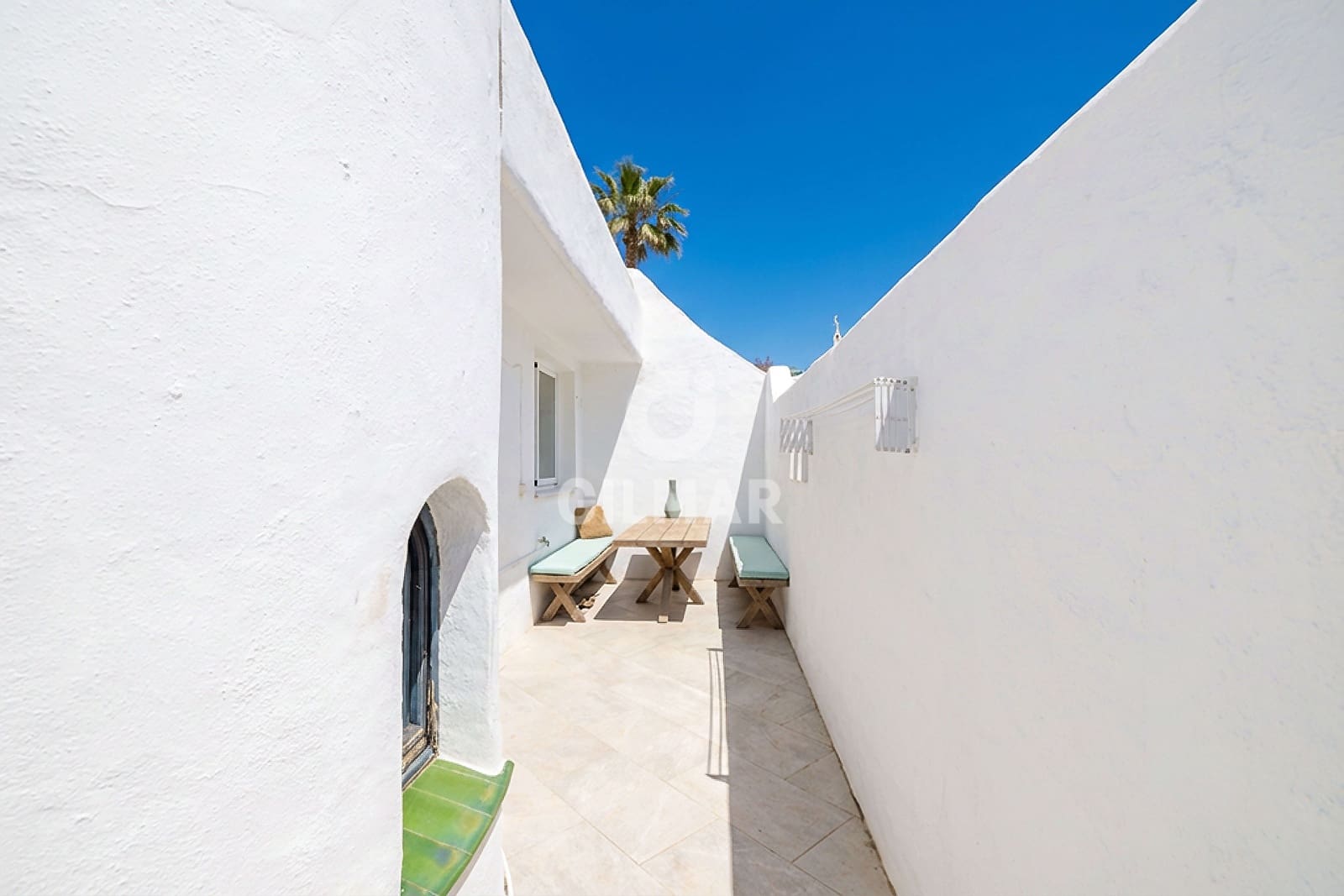 4 soverom Rekkehus til salgs i Cabopino med svømmebasseng garasje - € 549 000 (Ref: 9772460)