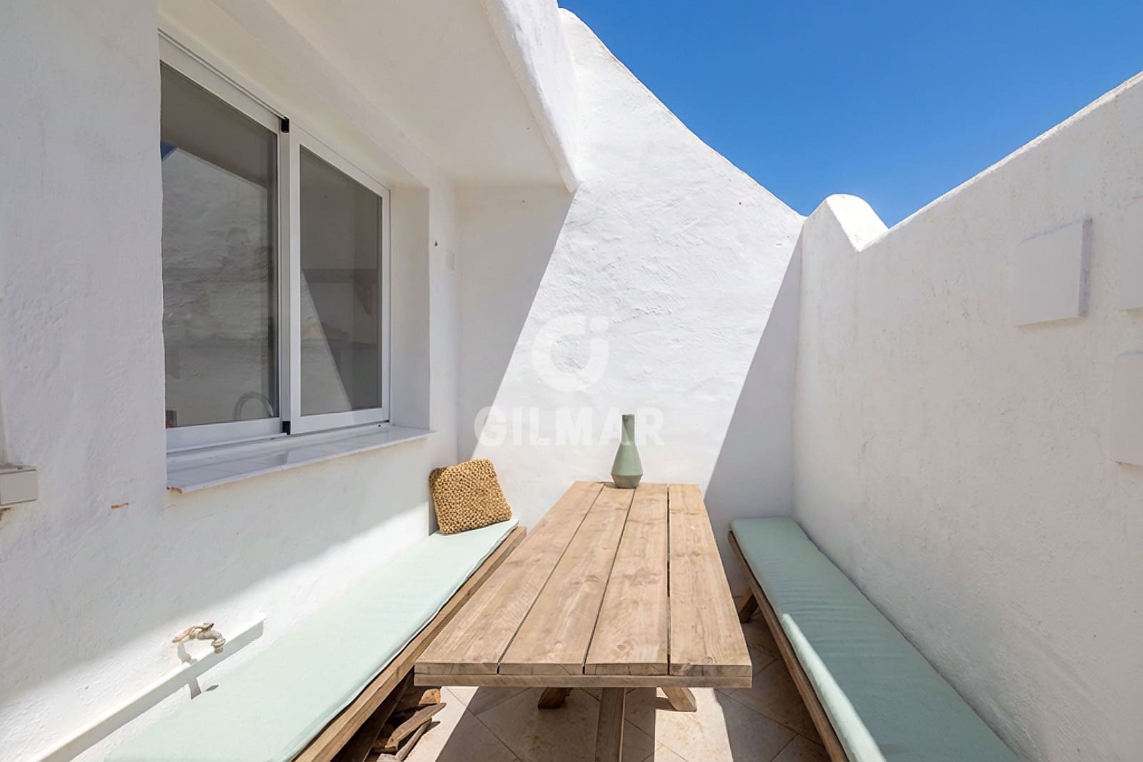 4 soverom Rekkehus til salgs i Cabopino med svømmebasseng garasje - € 549 000 (Ref: 9772460)