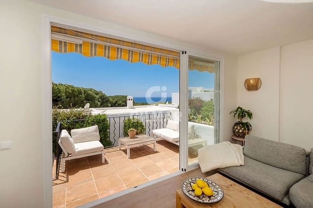 4 soverom Rekkehus til salgs i Cabopino, Marbella med svømmebasseng garasje - € 549 000 (Ref: 9772460)