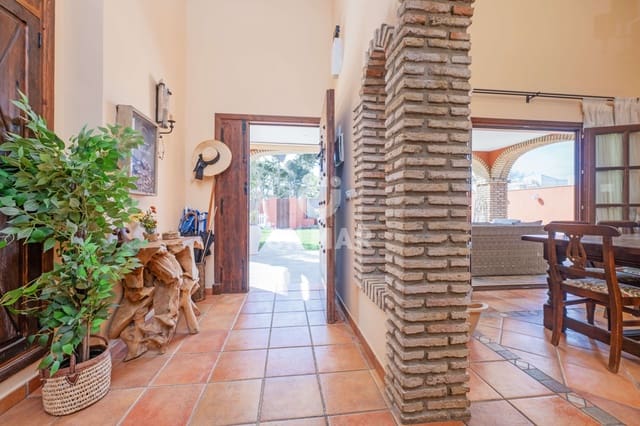 4 quarto Moradia para venda em Conil de la Frontera com piscina - 1 265 000 € (Ref: 9777254)