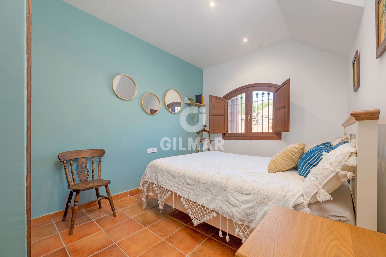 4 bedroom Villa for sale in Conil de la Frontera with pool - € 1,265,000 (Ref: 9777254)