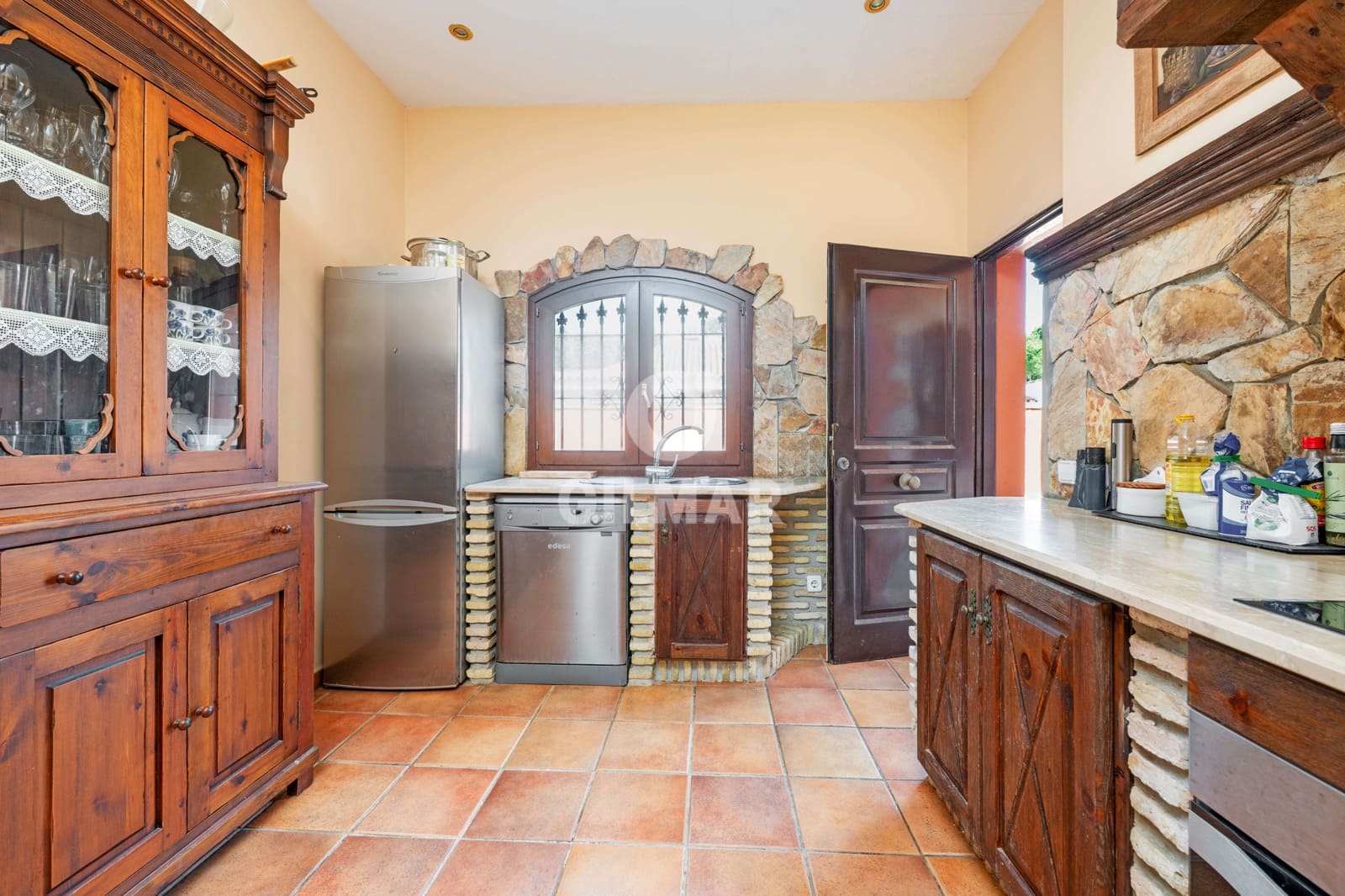 4 bedroom Villa for sale in Conil de la Frontera with pool - € 1,265,000 (Ref: 9777254)
