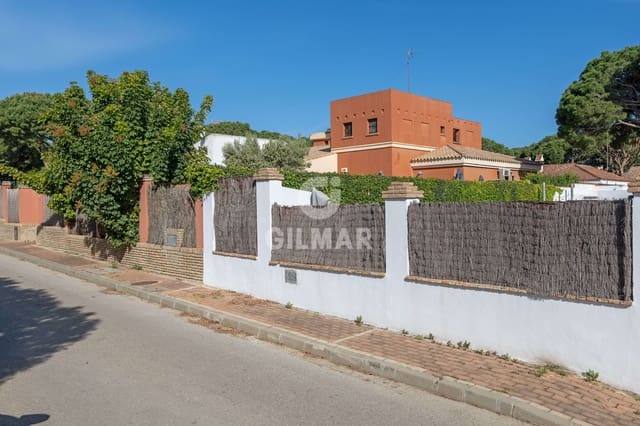 4 quarto Moradia para venda em Conil de la Frontera com piscina - 1 265 000 € (Ref: 9777254)