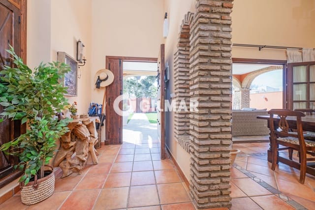4 chambre Villa/Maison à vendre à Conil de la Frontera avec piscine - 1 265 000 € (Ref: 9777254)