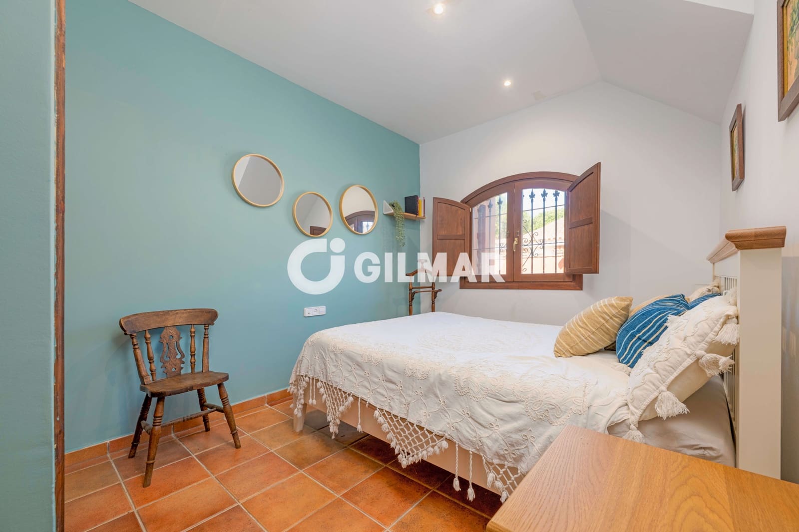 4 bedroom Villa for sale in Conil de la Frontera with pool - € 1,265,000 (Ref: 9777254)