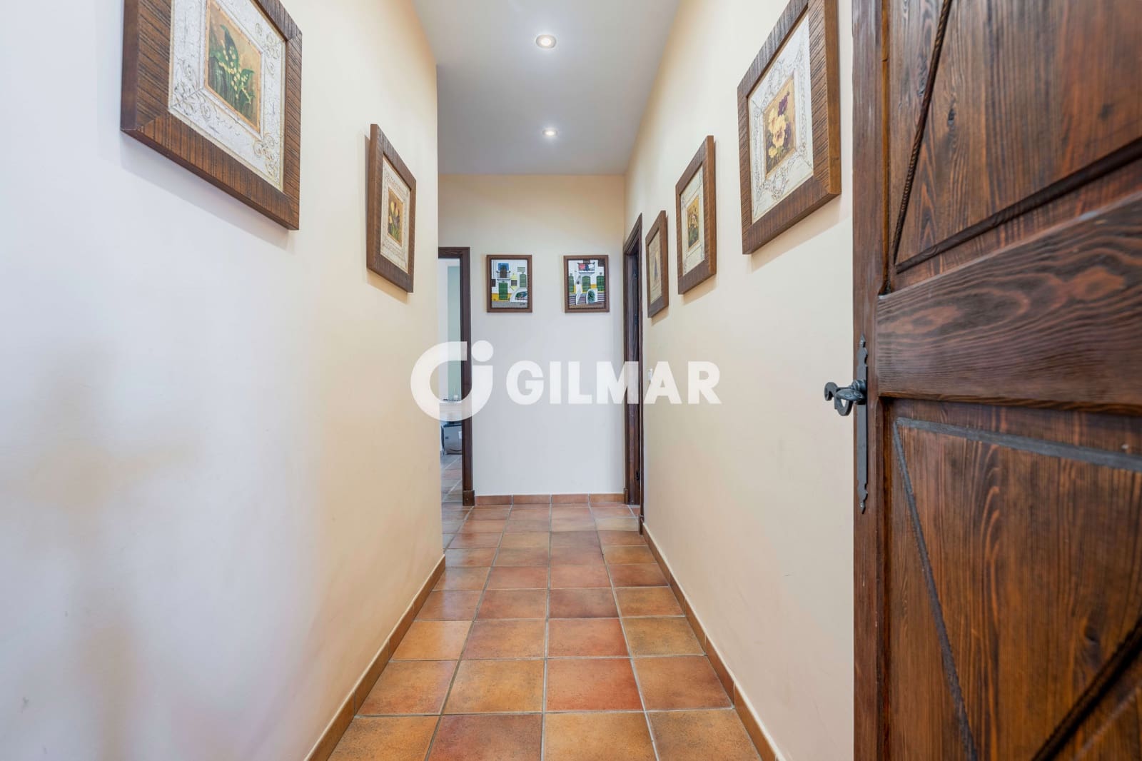 4 bedroom Villa for sale in Conil de la Frontera with pool - € 1,265,000 (Ref: 9777254)