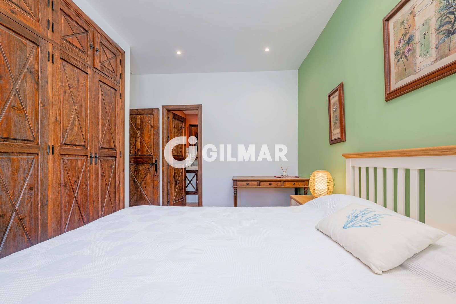 4 bedroom Villa for sale in Conil de la Frontera with pool - € 1,265,000 (Ref: 9777254)