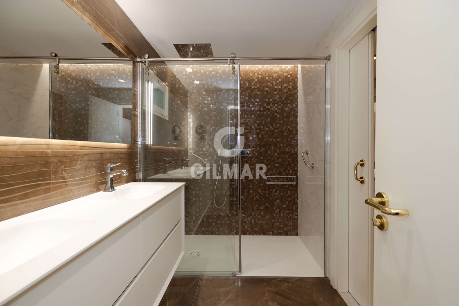 3 sypialnia Mieszkanie na sprzedaż w Puerto Banus z basenem garażem - 4 150 000 € (Ref: 9777256)