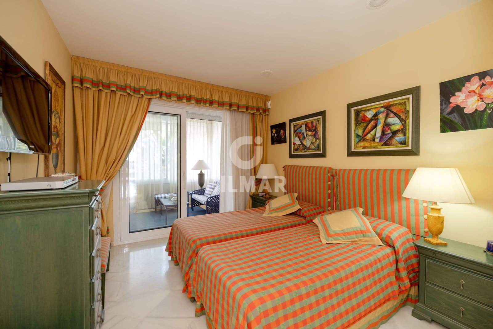 3 sypialnia Mieszkanie na sprzedaż w Puerto Banus z basenem garażem - 4 150 000 € (Ref: 9777256)