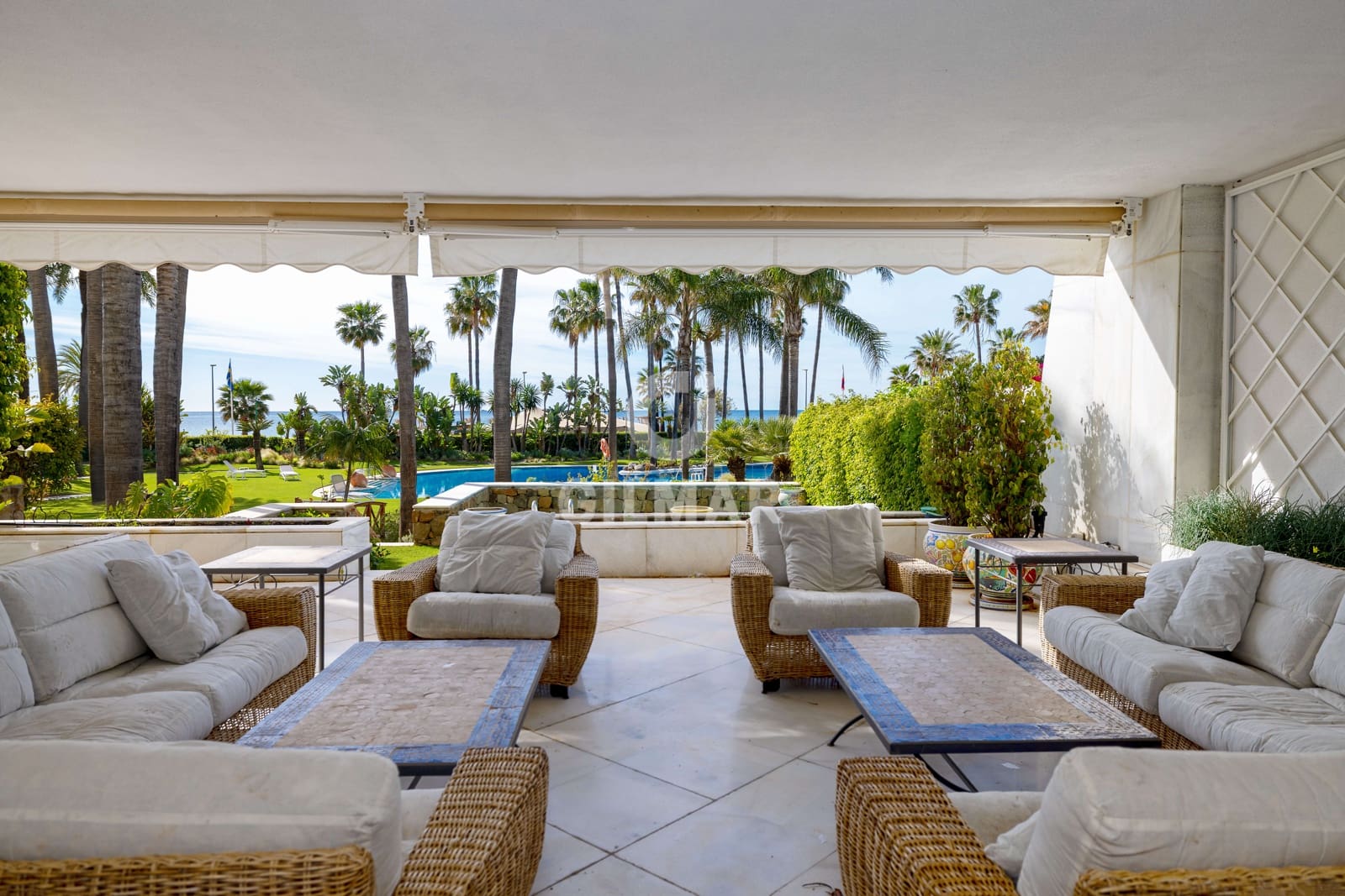 3 sypialnia Mieszkanie na sprzedaż w Puerto Banus z basenem garażem - 4 150 000 € (Ref: 9777256)