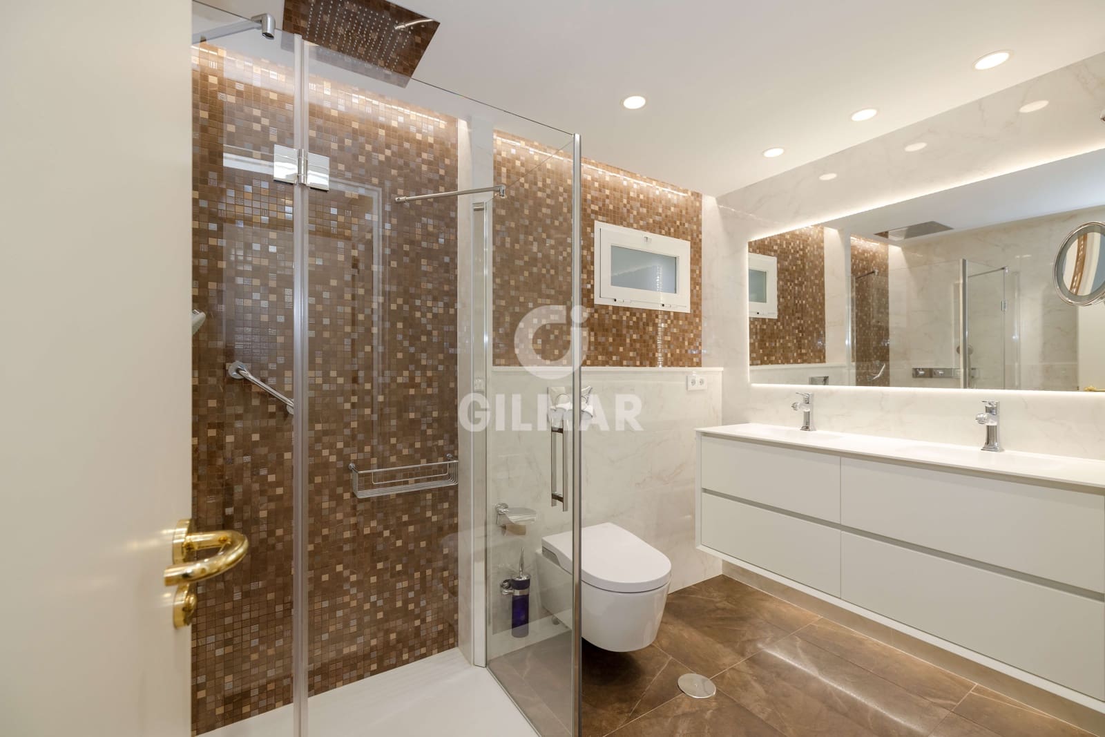 3 sypialnia Mieszkanie na sprzedaż w Puerto Banus z basenem garażem - 4 150 000 € (Ref: 9777256)