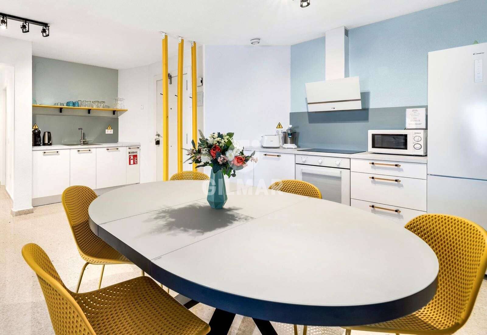 4 soverom Leilighet til salgs i Marbella med svømmebasseng garasje - € 745 000 (Ref: 9778900)