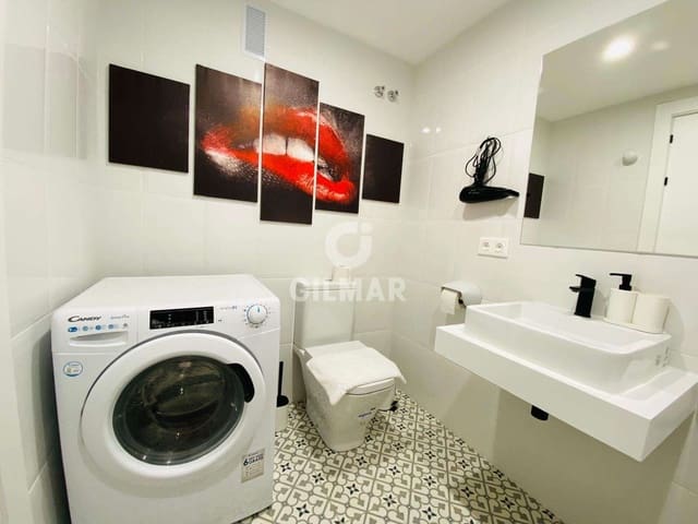 4 soveværelse Lejlighed til salg i Casco Antiguo, Marbella med swimmingpool garage - € 745.000 (Ref: 9778900)