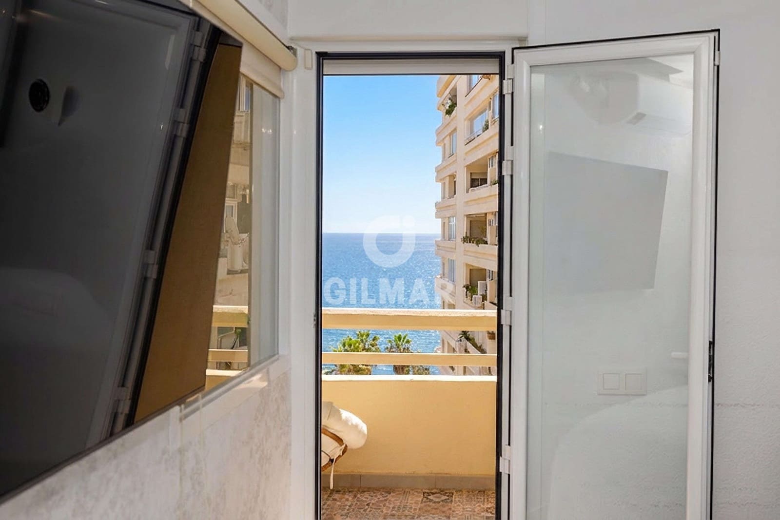 4 sypialnia Mieszkanie na sprzedaż w Marbella z basenem garażem - 745 000 € (Ref: 9778900)