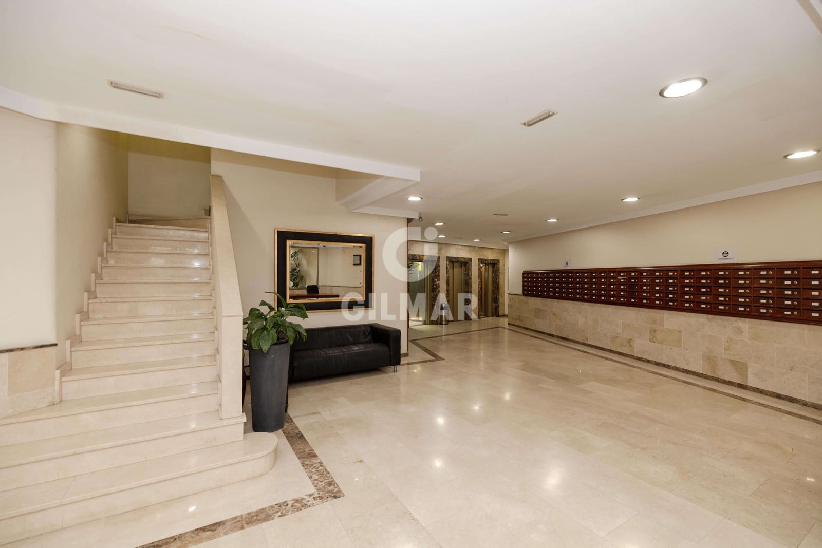 4 sypialnia Mieszkanie na sprzedaż w Marbella z basenem garażem - 745 000 € (Ref: 9778900)