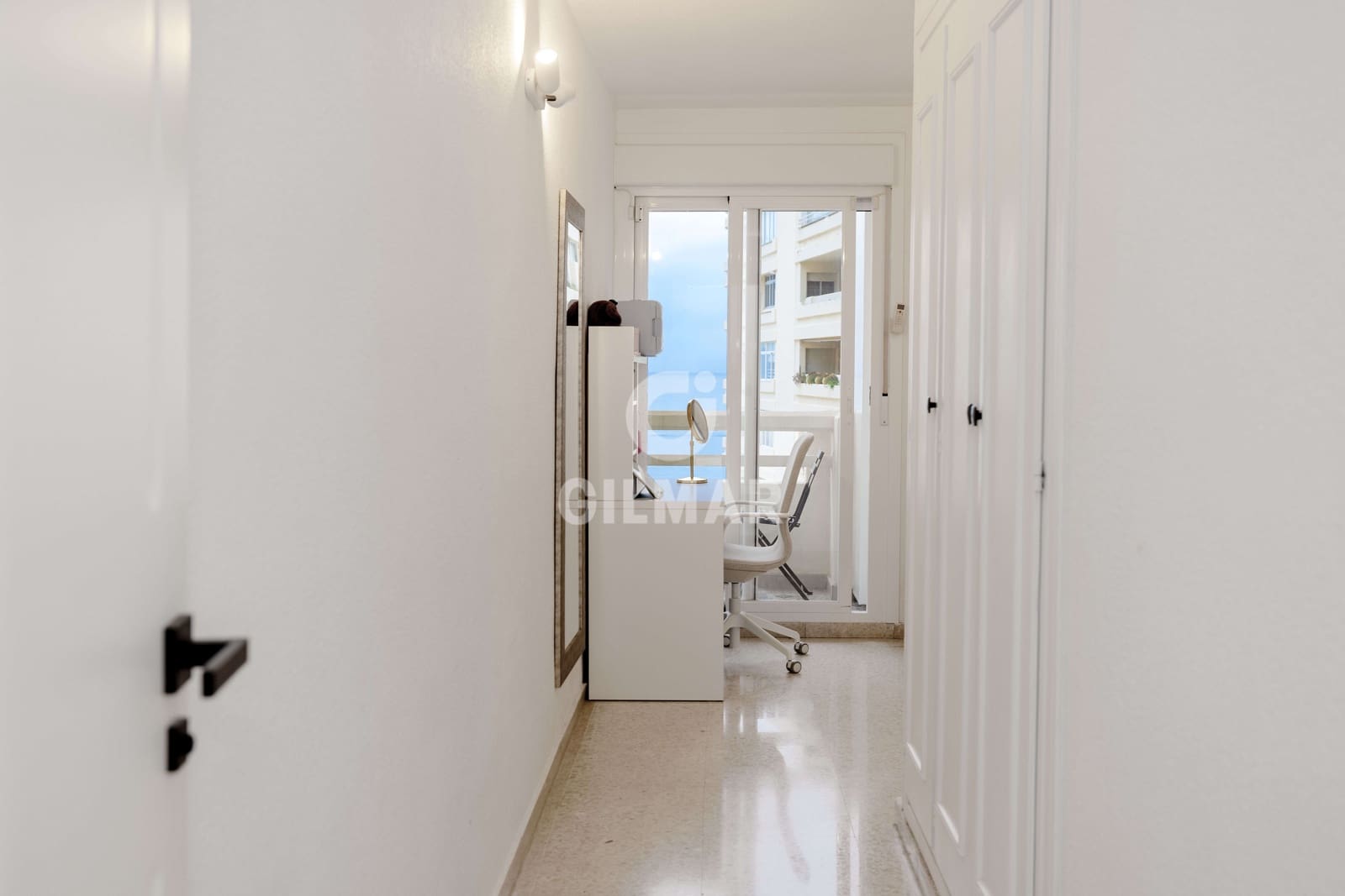 4 sypialnia Mieszkanie na sprzedaż w Marbella z basenem garażem - 745 000 € (Ref: 9778900)