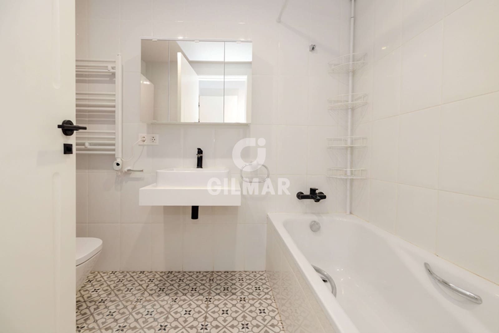 4 sypialnia Mieszkanie na sprzedaż w Marbella z basenem garażem - 745 000 € (Ref: 9778900)
