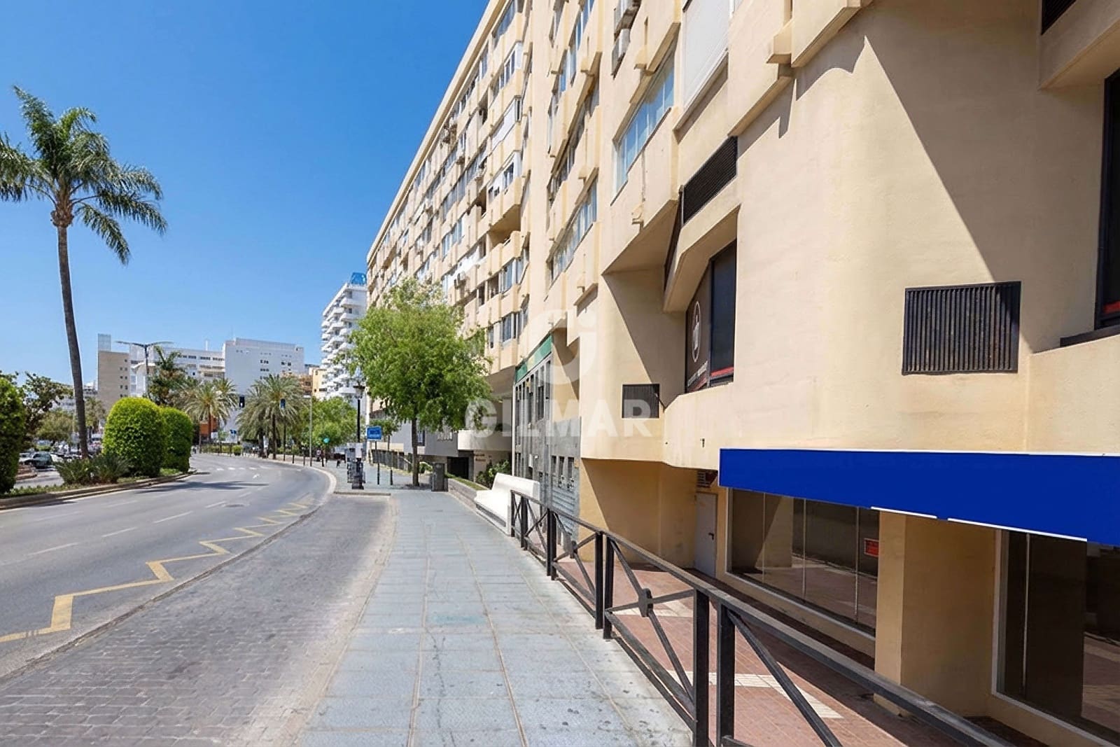 4 sypialnia Mieszkanie na sprzedaż w Marbella z basenem garażem - 745 000 € (Ref: 9778900)