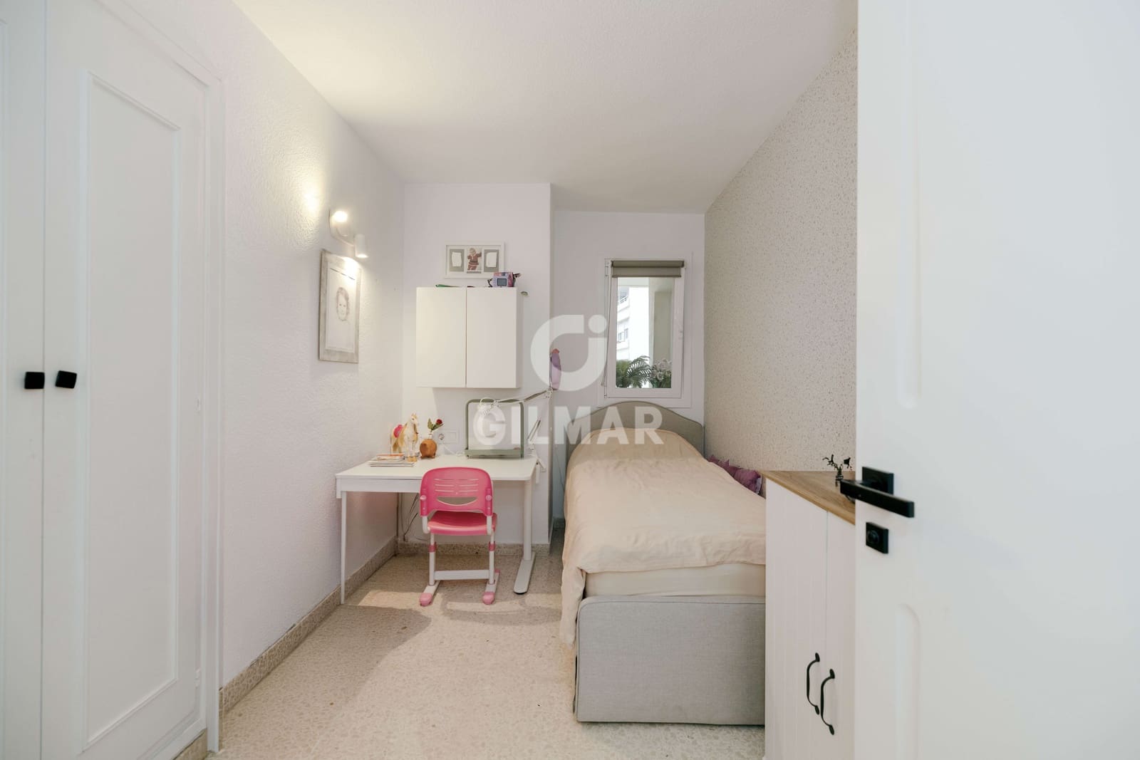 4 sypialnia Mieszkanie na sprzedaż w Marbella z basenem garażem - 745 000 € (Ref: 9778900)